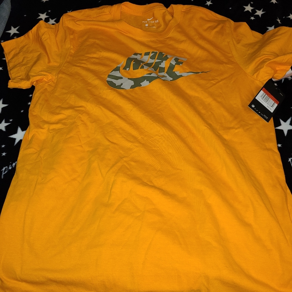 Nike Tee